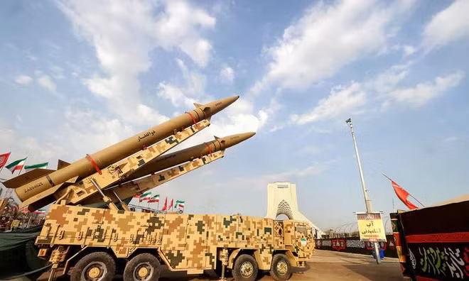 Iran dọa dùng 'cha của các loại tên lửa' để tấn công cơ sở năng lượng của đối phương