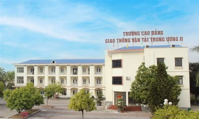 Chuyển giao nguyên trạng hai trường cao đẳng từ Bộ Xây dựng về Hải Phòng quản lý