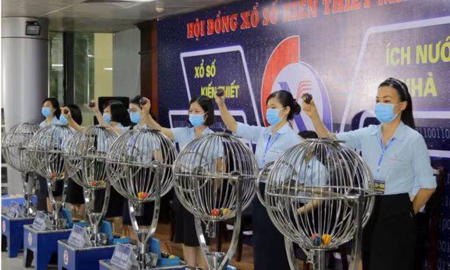 Tẩy xóa vé xổ số để lĩnh thưởng có thể bị phạt tới 100 triệu đồng