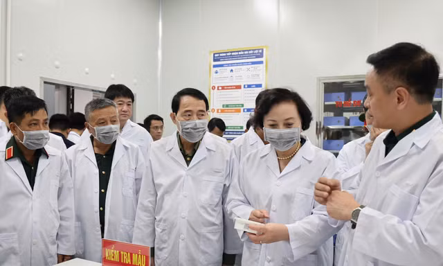 Phó Thủ tướng Phạm Thị Thanh Trà: Tăng tốc xác định danh tính liệt sĩ bằng ADN