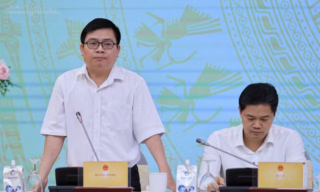 Lý do triển khai Quy hoạch điện VIII 'tương đối chậm' 