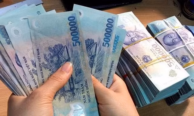 Công chức nghỉ việc sau khi nâng lương sẽ hưởng trợ cấp thế nào?
