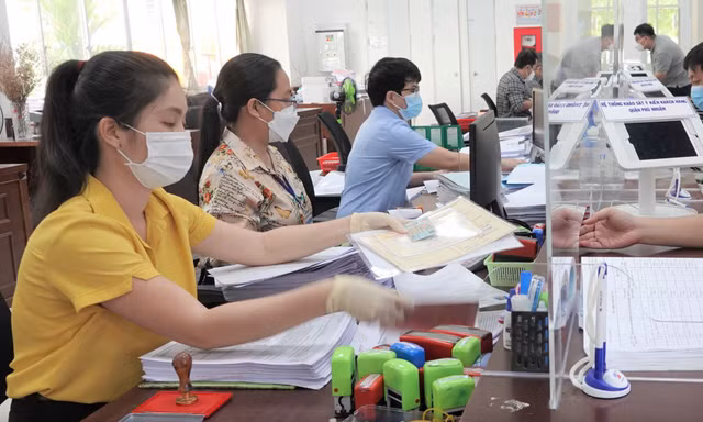 Bộ Nội vụ đề xuất thống nhất quản lý dữ liệu cán bộ, công chức, viên chức