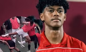 Tiền đạo Indonesia kungfu đối thủ chịu án kỷ luật nặng chưa từng có