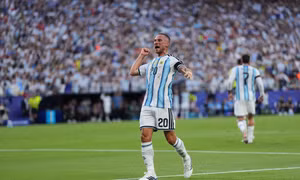 Tiền vệ tuyển Argentina chê đối thủ Anh không bằng các CLB Premier League