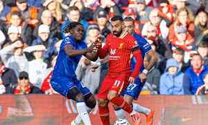 Liverpool và Chelsea hưởng lợi khi Arsenal thắng trận tại Champions League