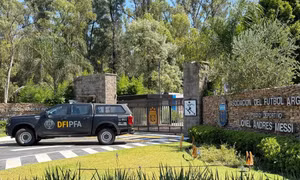 FBI 'sờ gáy' Liên đoàn bóng đá Argentina
