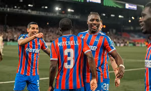 Crystal Palace làm nên lịch sử, lần đầu góp mặt ở chung kết Cúp châu Âu