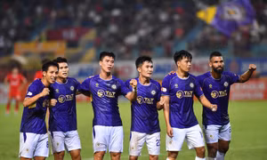 HLV tạm quyền của Hà Nội FC nói lời đặc biệt về người tiền nhiệm