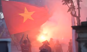 Người hâm mộ mang tinh thần A80 tới cổ vũ U23 Việt Nam