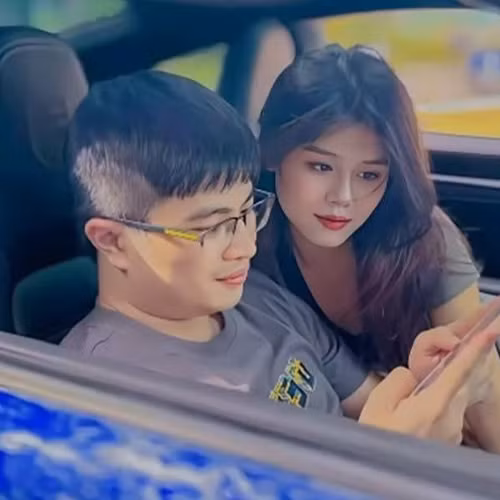 TIN NHANH: Khối tài sản khổng lồ thu giữ tại nhà bạn gái Mr Pips