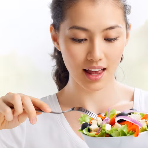 Điều gì xảy ra với cơ thể khi ăn chay sai cách?