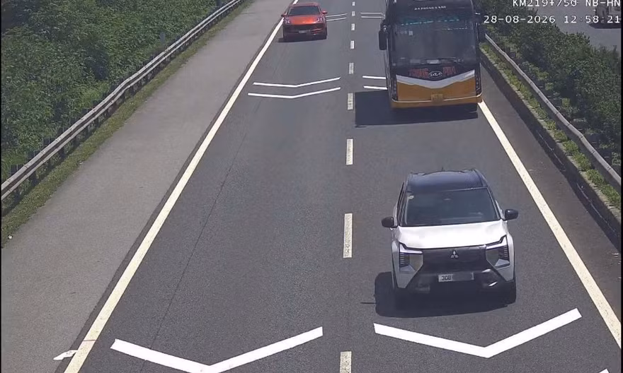 Cục CSGT: Tập trung xử lý xe kinh doanh vận tải vi phạm khoảng cách tối thiểu