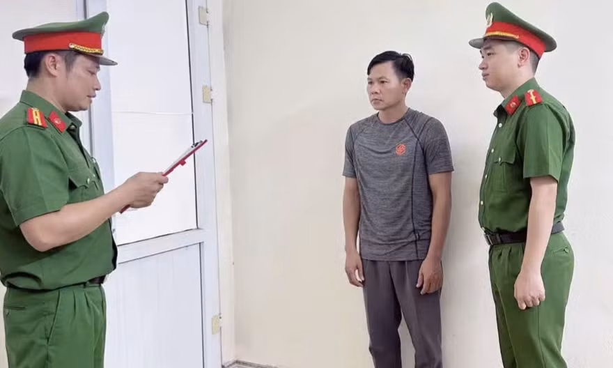 Tạm giữ hình sự kẻ hành hung thiếu niên 16 tuổi tại phòng gym Ninh Bình