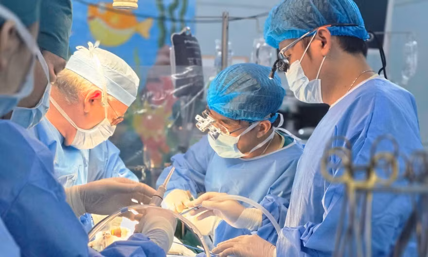 Xôn xao đề xuất hiến mô, tạng người dưới 18 tuổi: Cha mẹ không thể quyết định thay trẻ trong mọi trường hợp