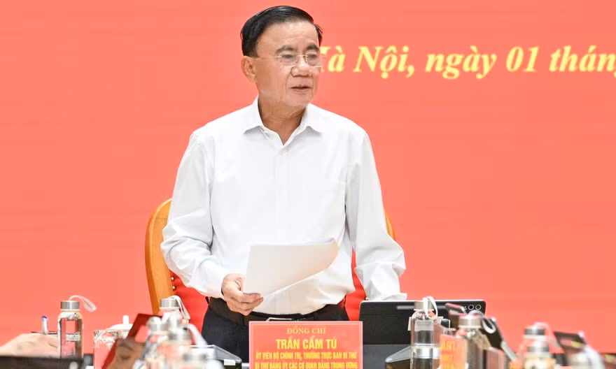 Không lợi dụng vị trí công tác để can thiệp vào công việc của địa phương nơi cư trú