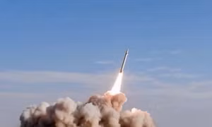 Iran cảnh báo nhắm mục tiêu vào Anh và Israel nếu hỗ trợ Mỹ