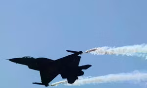 Tiêm kích F-16 Ukraine rơi khi chặn hoả lực Nga