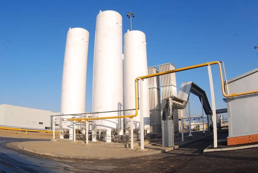 bon-chua-lng-2.jpg