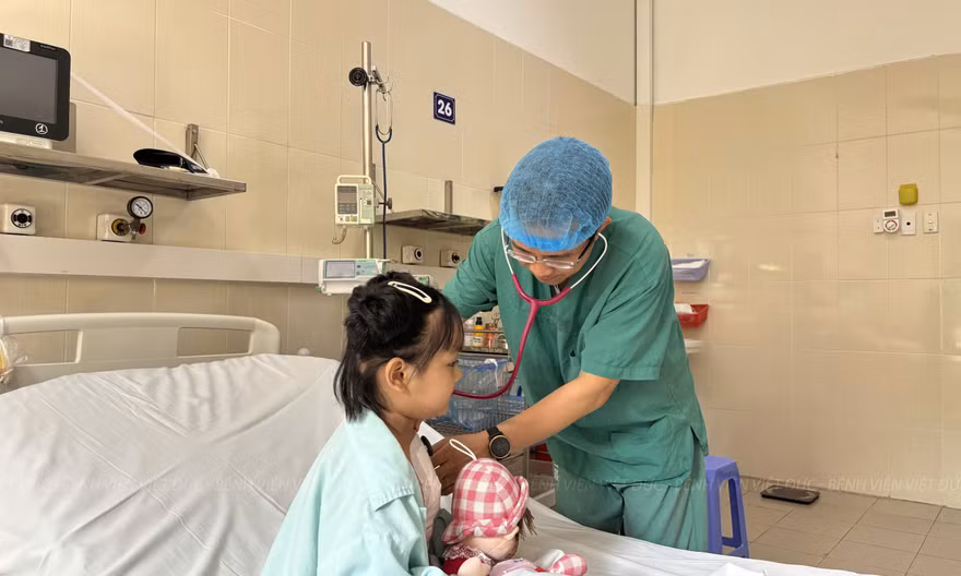 Bệnh viện Nhi Trung ương hướng tới ghép tim, phổi, ruột cho trẻ em