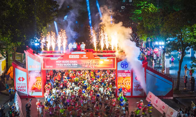 Bứt phá kỷ lục tại giải Marathon Quốc tế Hà Nội Techcombank Mùa thứ 5