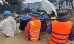 Bộ đội Biên phòng Gia Lai căng mình ứng cứu nhân dân vùng lũ lụt