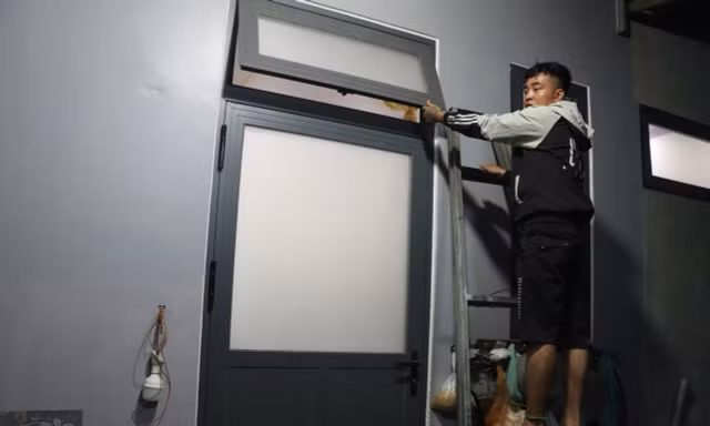 Đột nhập gia đình nhà vợ trộm 200 triệu đồng