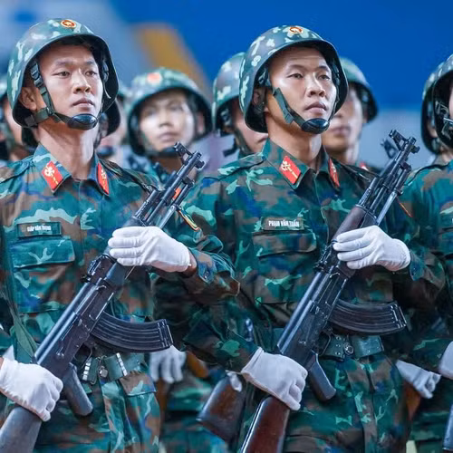 Màn diễu binh đặc biệt ở Thái Nguyên