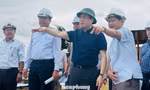 Chủ tịch Quảng Ngãi kiểm tra bờ biển, chỉ đạo ứng phó khẩn trước bão số 12