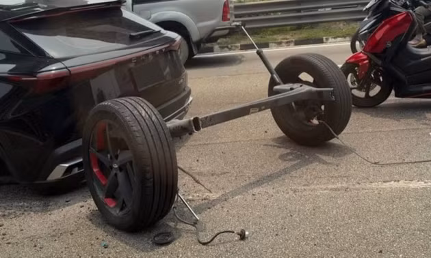 Hãng xe xin lỗi về sự cố SUV rơi trục bánh sau trên đường