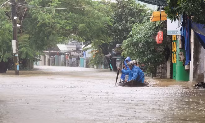 Miền Trung mưa lớn dài ngày, có nơi vượt 600mm