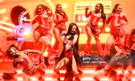 "Người đẹp" Jennie tại Coachella tuần 2: Tăng thể lực, hit tỷ view SOLO tái xuất