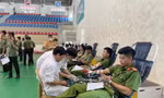 Hiến máu