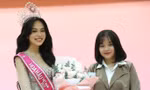 Em gái Hoa hậu Thanh Thủy: "Sợ chị bận thi, mình không dám nhắn tin, dồn nỗi nhớ vào tranh"