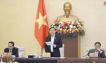 Chủ tịch Quốc hội Vương Đình Huệ phát biểu tại phiên họp 