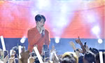 Không chỉ "quẩy" cực sung, rapper Đen Vâu còn nhờ các bạn sinh viên tư vấn chọn ngành học