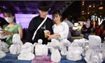 'Hot trend' tô tượng dưới chân cầu quay sông Hàn hút giới trẻ