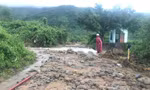Khách đi tàu phải chờ ở Huế, Đà Nẵng do mưa lũ chia cắt 