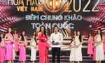 Chung khảo Hoa hậu Việt Nam 2022: 56 thí sinh khoe vẻ đẹp dịu dàng với áo yếm và hoa sen