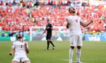 World Cup 2022: Hai phút bù giờ điên rồ, Iran quật ngã Xứ Wales trong trận đấu giàu cảm xúc