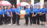Tỉnh Đoàn Đồng Nai thăm, tặng quà các chiến sĩ ‘Tiếp sức mùa thi’