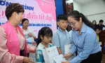 Thành Đoàn TP. HCM trao học bổng cho thiếu nhi bị ảnh hưởng bởi dịch bệnh COVID-19
