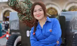 Bạn trẻ Sài Gòn thích thú check-in cùng dàn pháo lễ tại bến Bạch Đằng 