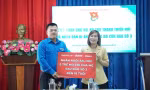 Văn phòng T.Ư Đoàn Phía Nam tiếp nhận ủng hộ của doanh nghiệp giúp bà con miền Bắc khắc phục hậu quả bão số 3