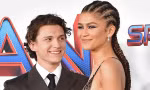 Không cùng xuất hiện trên thảm đỏ, Tom Holland vẫn có cách cổ vũ Zendaya cưng xỉu