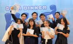 TP.HCM: Teen THPT Nguyễn Thị Minh Khai khóc và cười trong tiệc tốt nghiệp