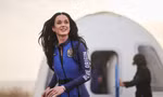 Nhiều người nổi tiếng chỉ trích hành động bay vào không gian của Katy Perry