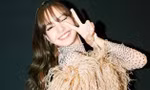 Trước giờ diễn vài tiếng, Lisa (BLACK PINK) bất ngờ nhận được tin 'hot'