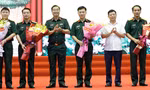 Lãnh đạo Quân khu 1 và tỉnh Bắc Giang, Bắc Ninh tặng hoa chúc mừng Bộ Chỉ huy quân sự tỉnh Bắc Ninh (mới).