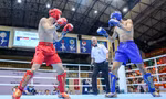 Nửa đêm, khán giả Bắc Ninh vẫn cuồng nhiệt tiếp lửa cho VĐV Kickboxing 